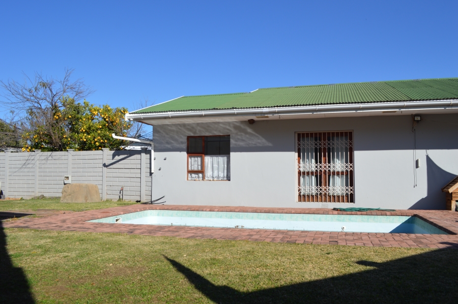 4 Bedroom Property for Sale in Bergsig Eastern Cape